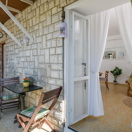 Apartman Aleksandra Pula Luaran gambar