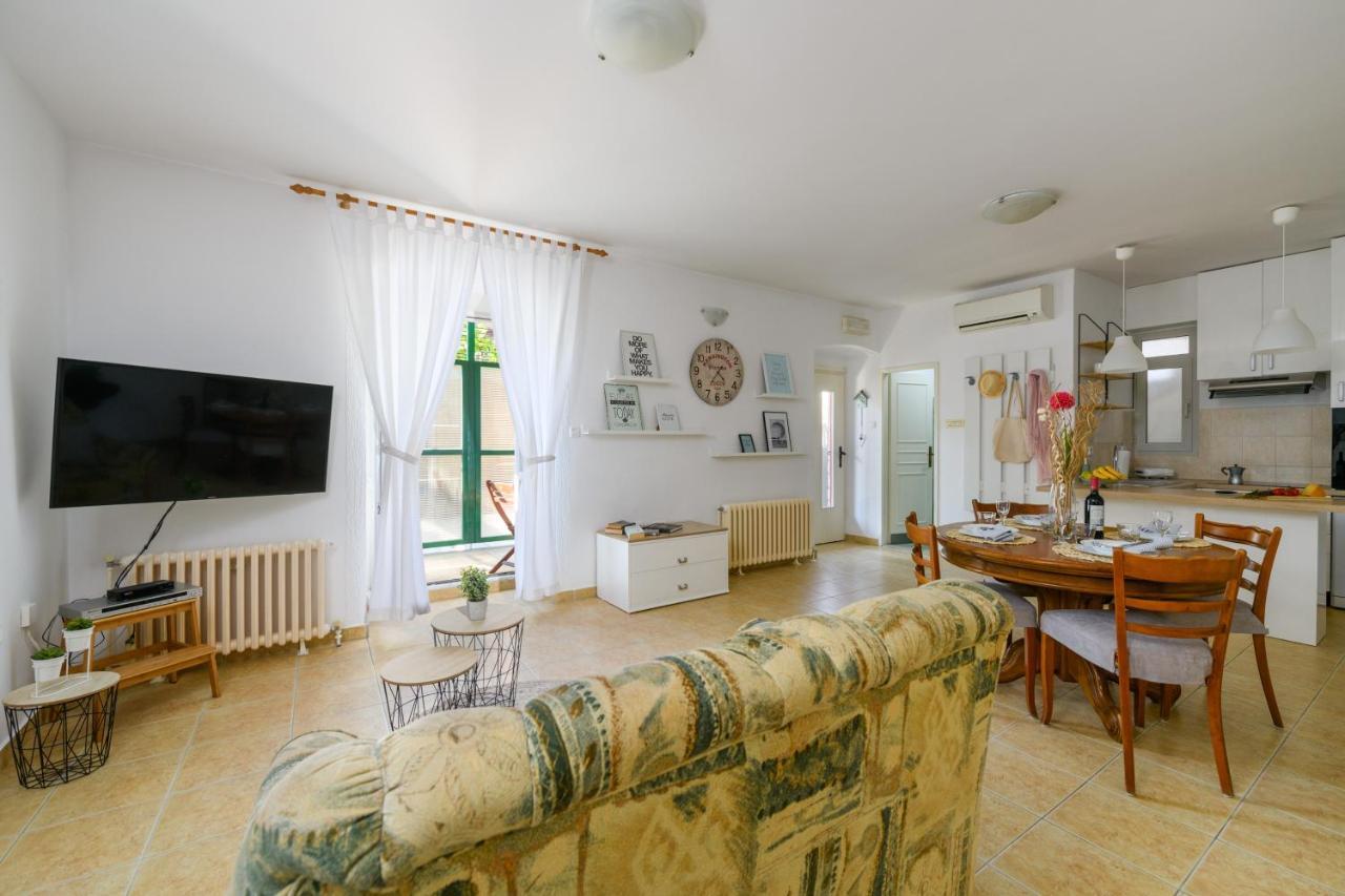 Apartman Aleksandra Pula Luaran gambar